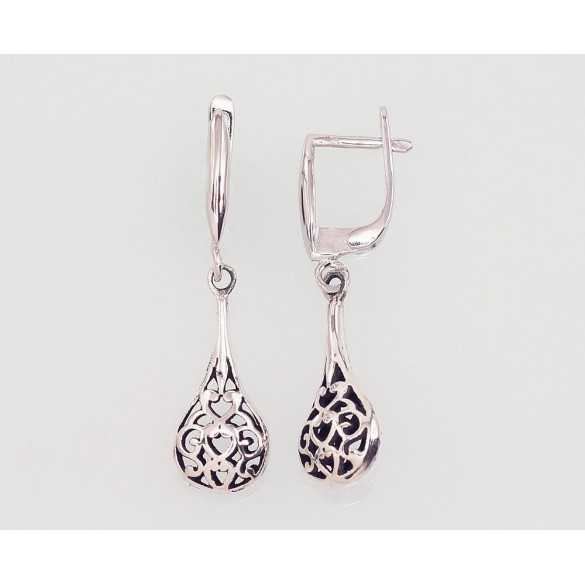 Silver earrings with english lock