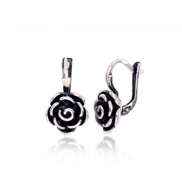 Silver earrings with english lock