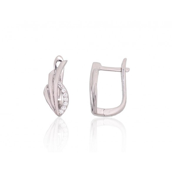 Silver earrings with english lock