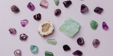 Semi-precious gemstones and their types